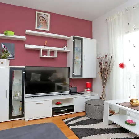 Tropic Stobrec Daire Split
